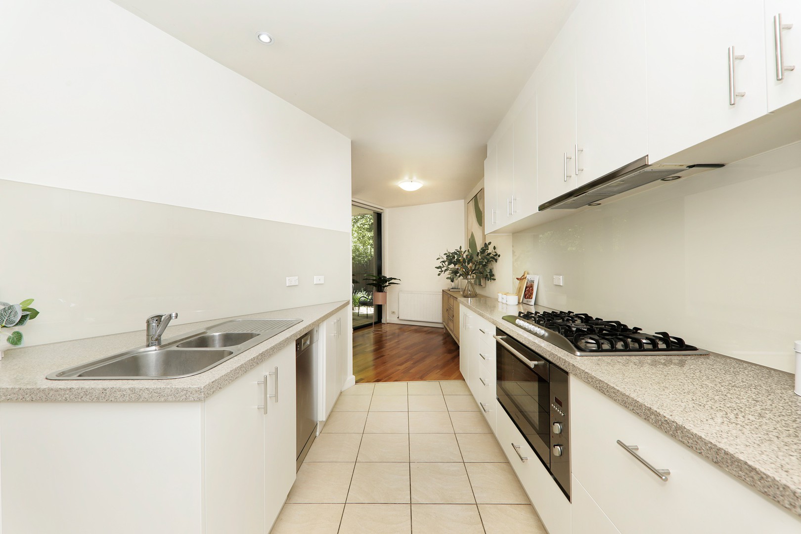 2/48 Haughton RoadOakleigh, VIC 3166, Oakleigh - Thumbnail 4