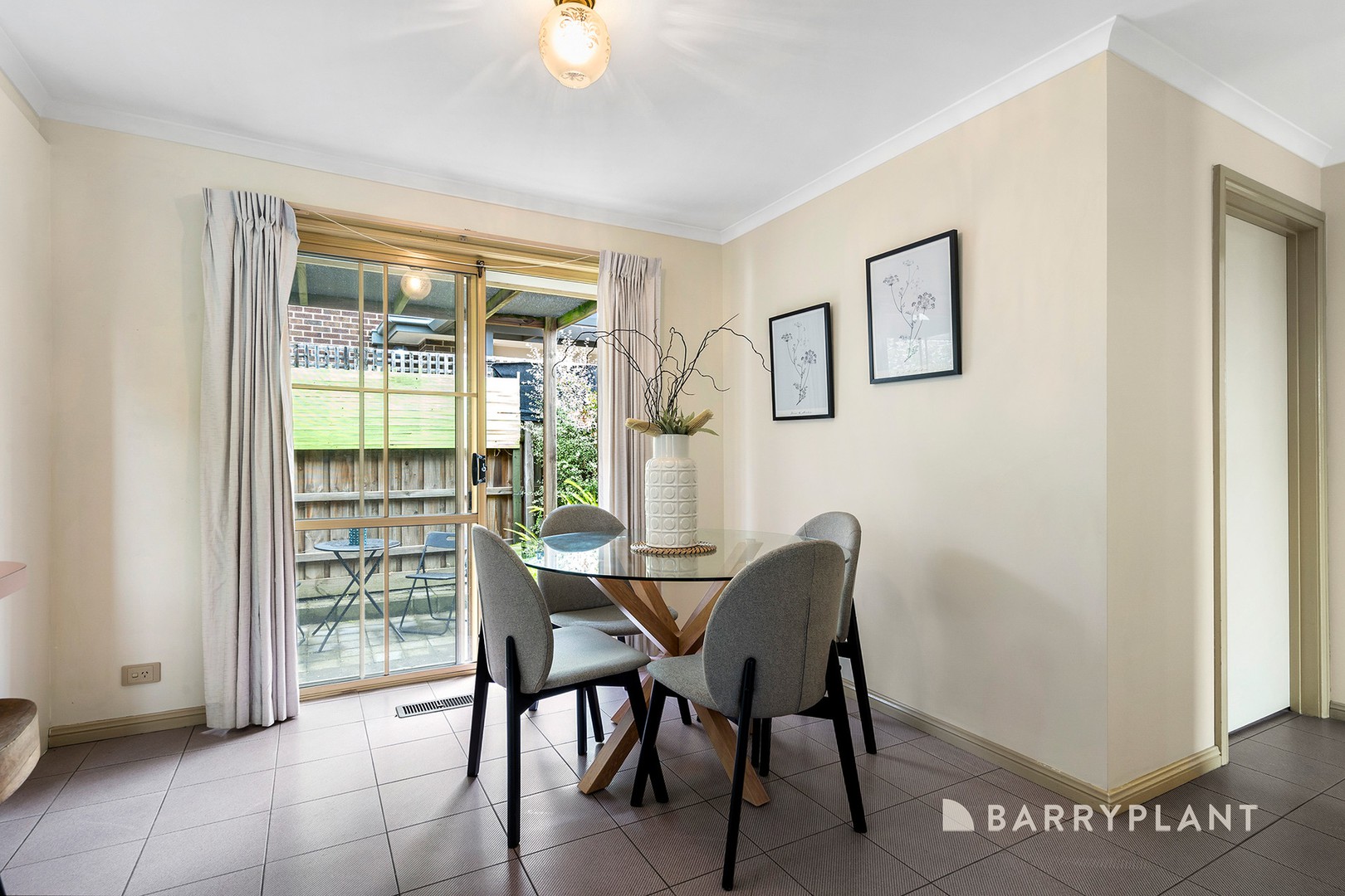 2/48 Hillside Road, Rosanna, VIC 3084, Rosanna - Thumbnail 3