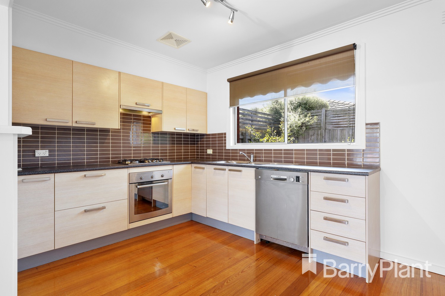2/48 Plummer  Road, Mentone, VIC 3194 - Thumbnail 2 - 24/10/2022