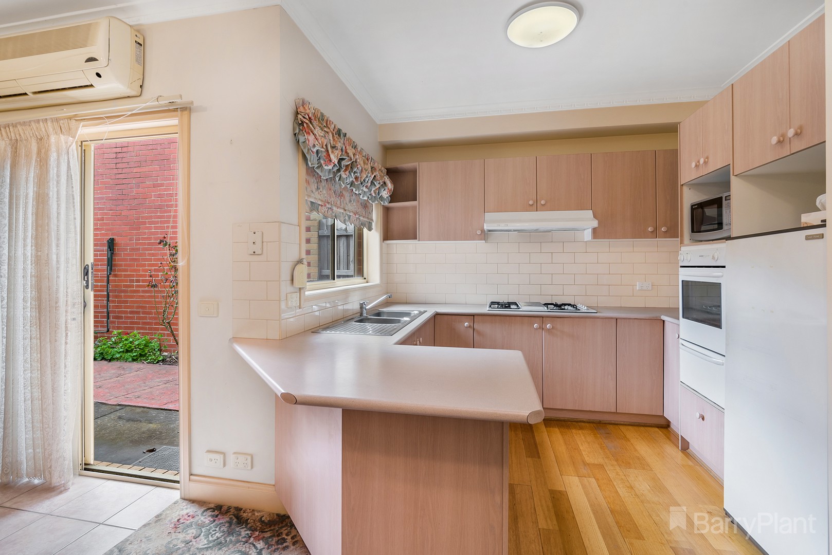 2/49 Brook Street, Sunbury, VIC 3429 - Thumbnail 2 - 26/09/2022