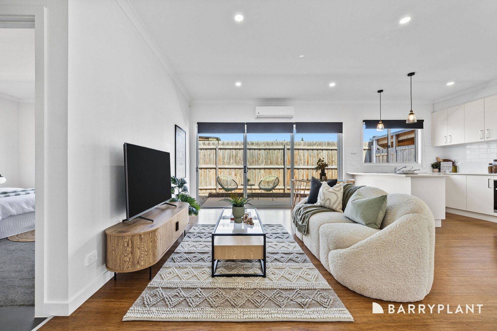 2/49 Hampshire Road, Sunshine, VIC 3020 - Thumbnail 2 - 19/12/2025