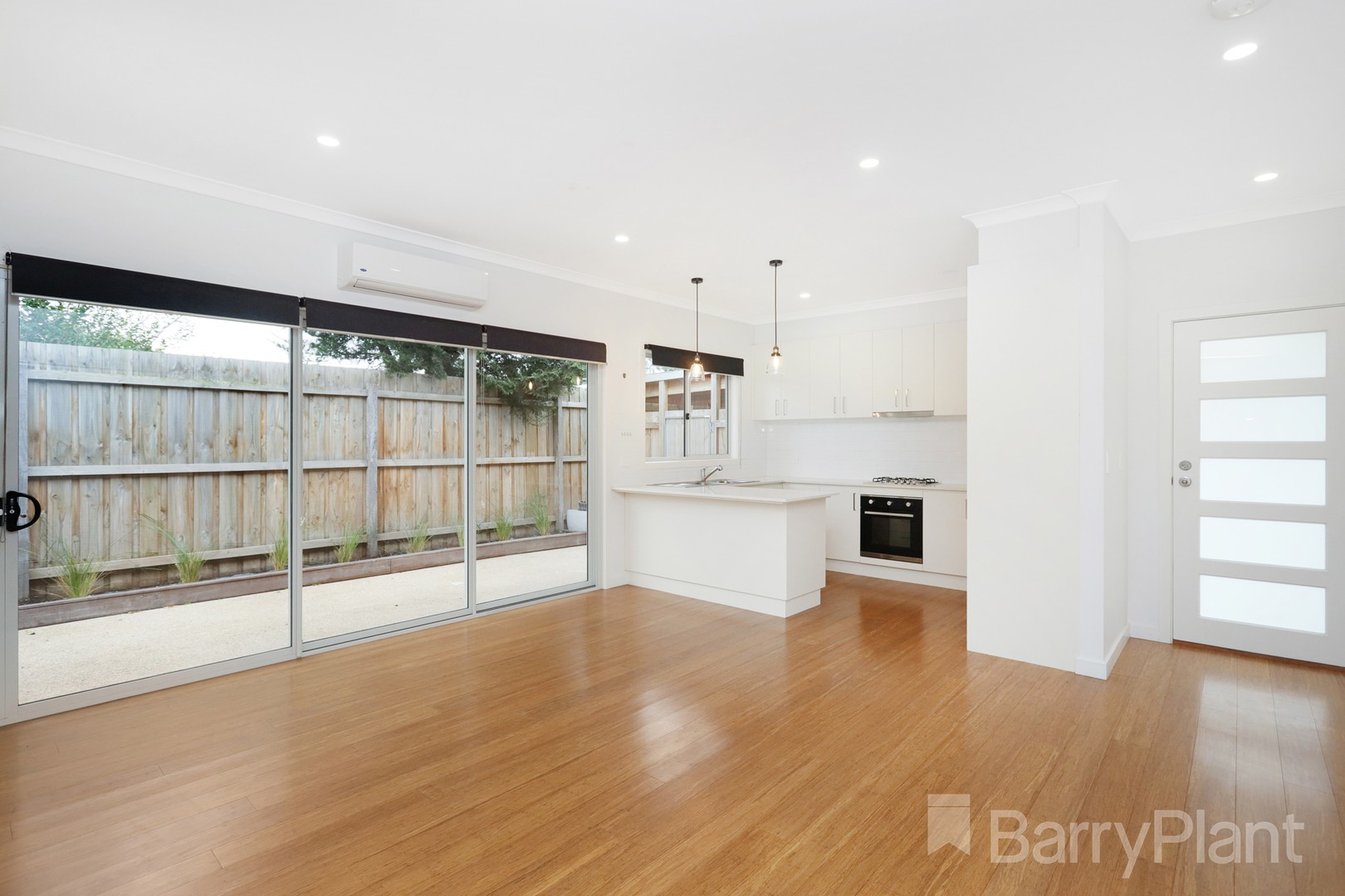 2/49 Hampshire Road, Sunshine, VIC 3020, Sunshine - Thumbnail 2
