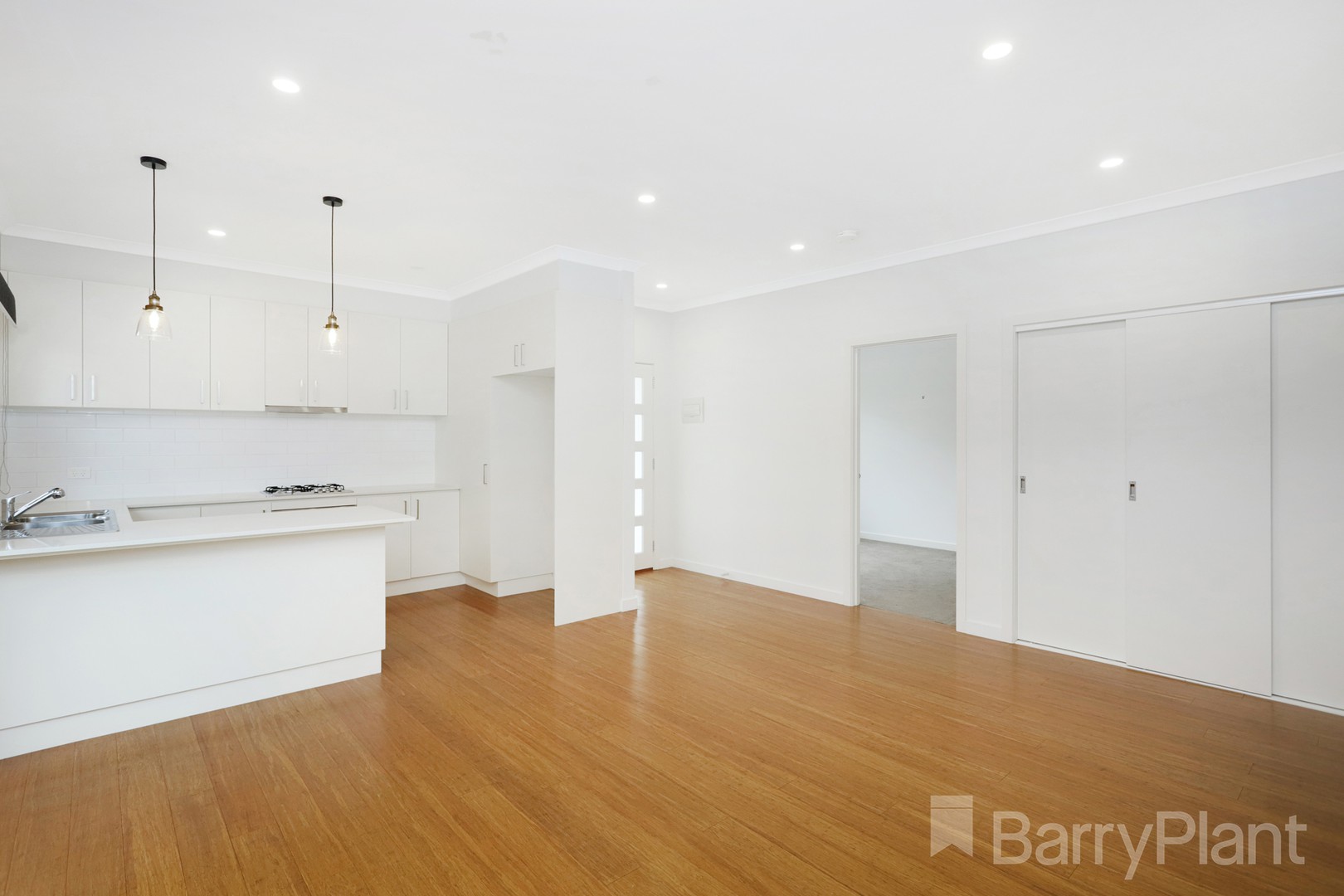 2/49 Hampshire Road, Sunshine, VIC 3020, Sunshine - Thumbnail 4