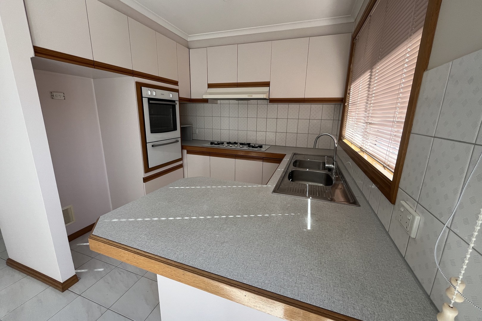 2/49 Silvereye Crescent, Werribee, VIC 3030, Werribee - Thumbnail 4