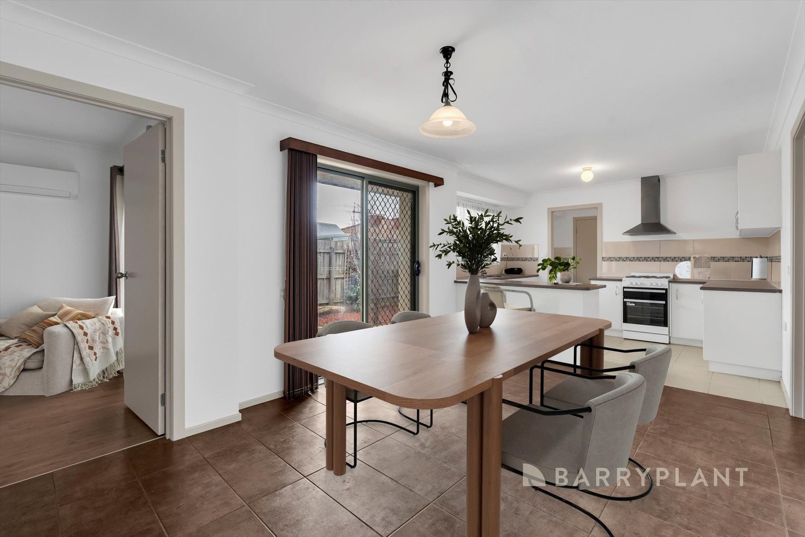 49 Smoult Drive, Kurunjang, VIC 3337, Kurunjang - Thumbnail 6