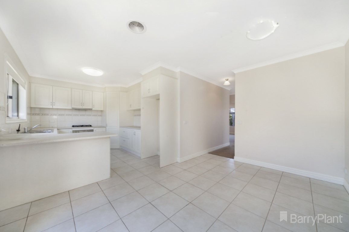 2/5 Acacia Court, Pakenham, VIC 3810 - Thumbnail 2 - 21/03/2024