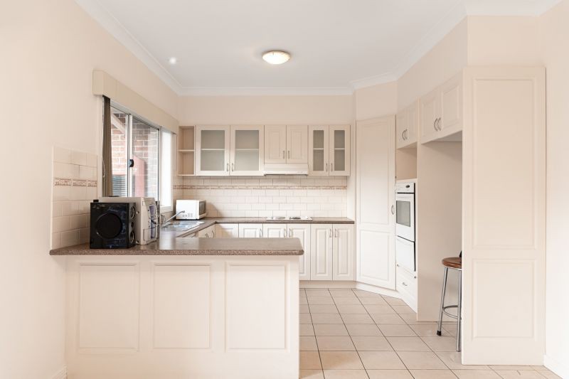 2/5 Burdekin Rd, Highton, VIC 3216, Highton - Thumbnail 2