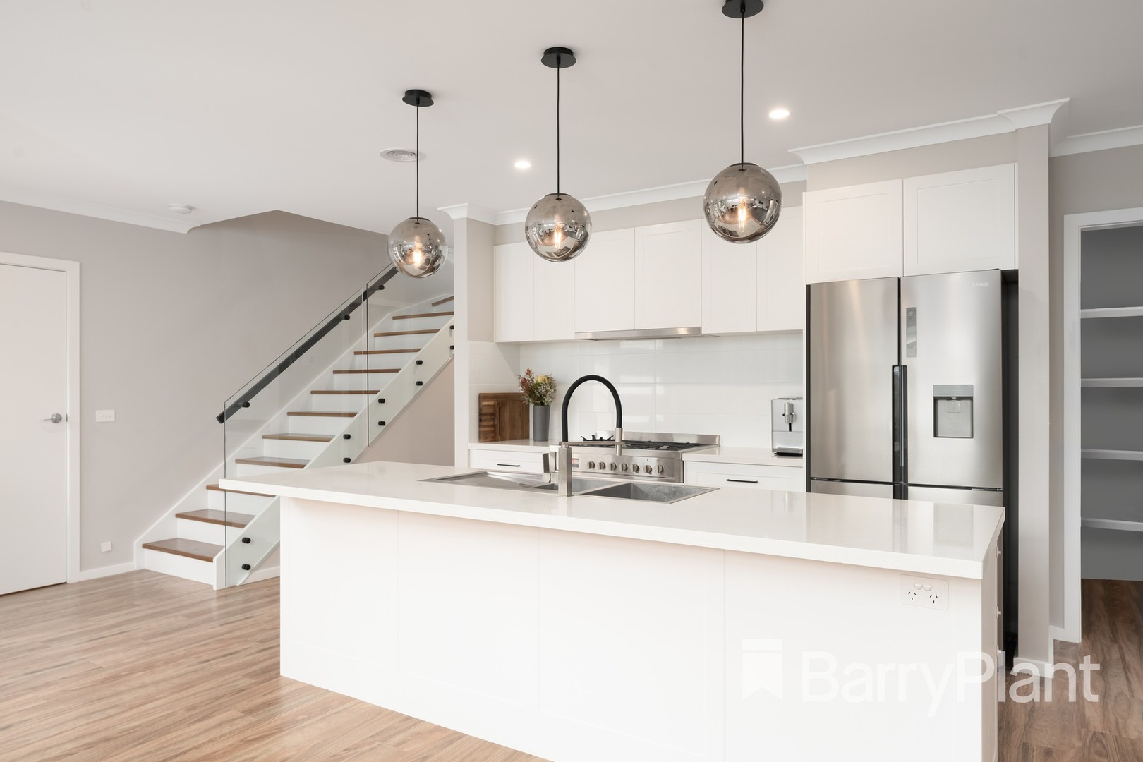 2/5 Cornish AvenueBelmont, VIC 3216, Belmont - Thumbnail 2