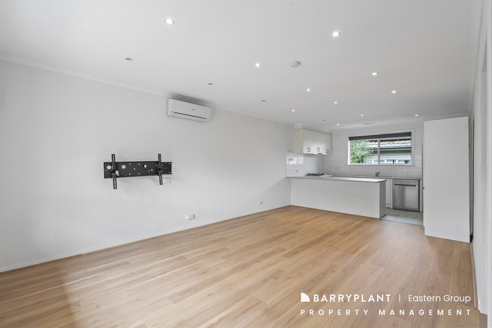 2/5 Elizabeth Street, Bulleen, VIC 3105, Bulleen - Thumbnail 4