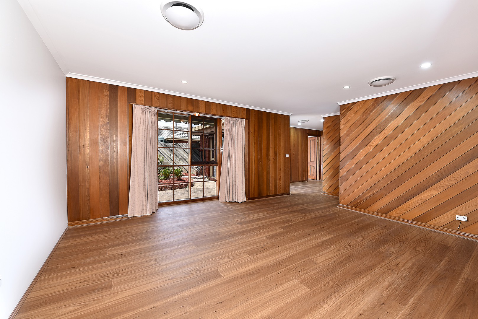 2/5 Gilbertson Street, Essendon, VIC 3040, Essendon - Thumbnail 3