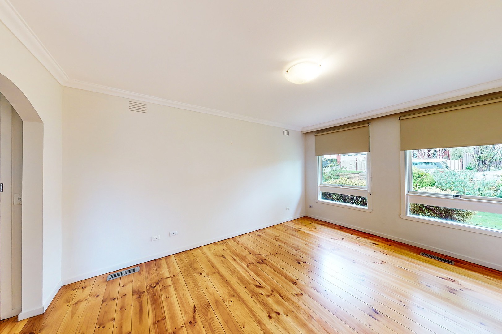 2/5 Hiddleston Avenue, Box Hill South, VIC 3128, Box Hill South - Thumbnail 5
