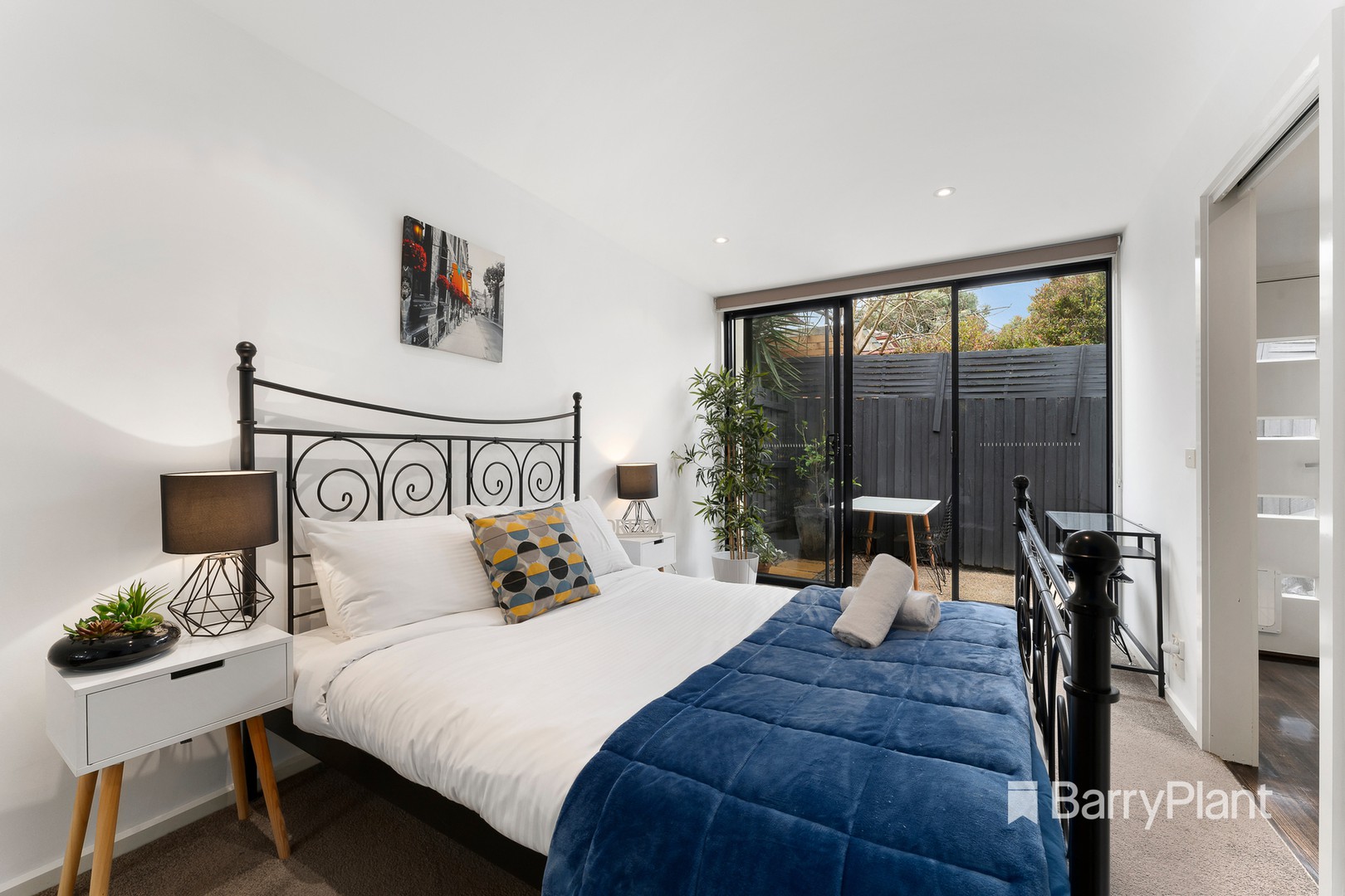 2/5 James StreetHeidelberg Heights, VIC 3081, Heidelberg Heights - Thumbnail 3