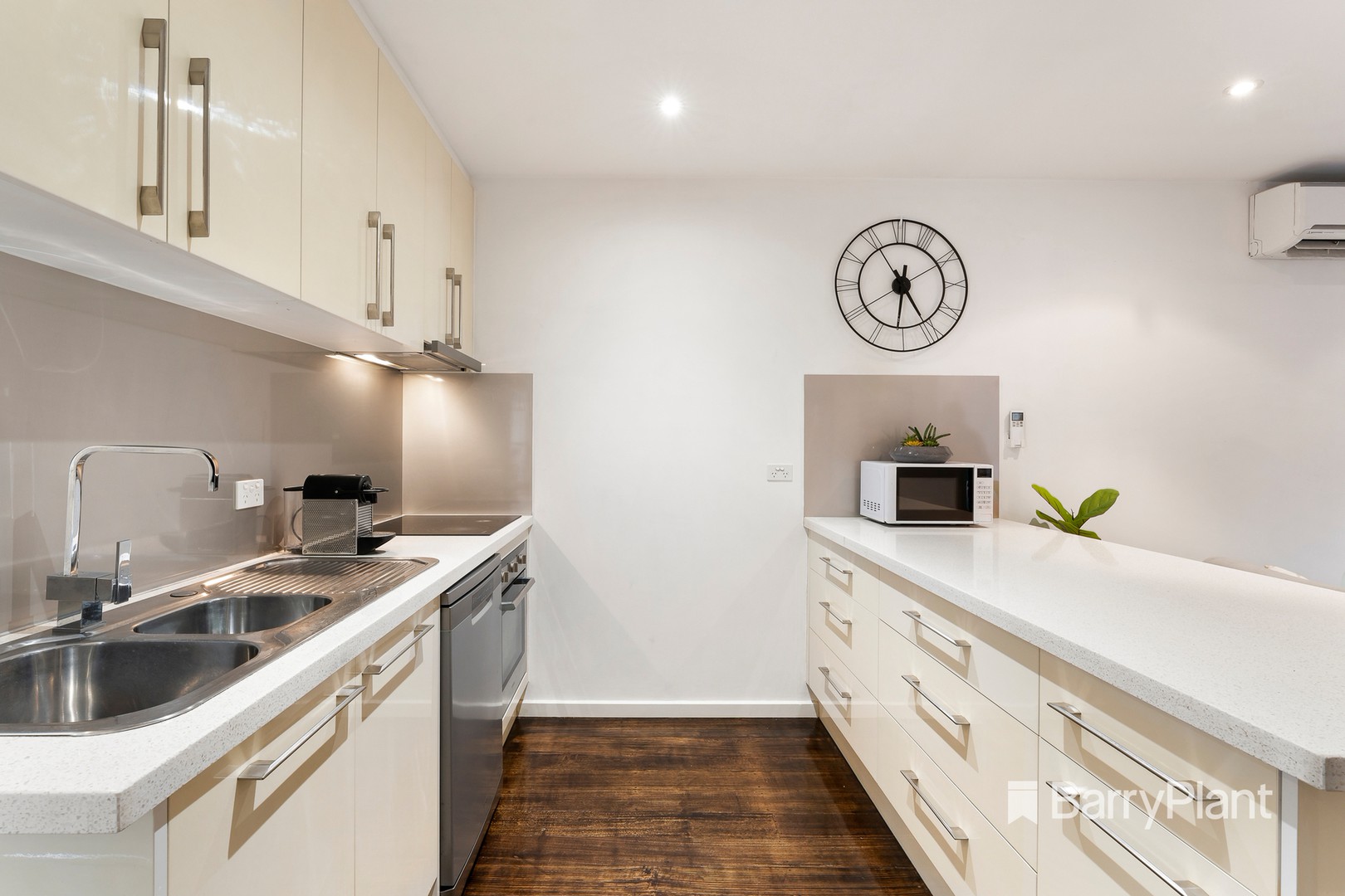 2/5 James StreetHeidelberg Heights, VIC 3081, Heidelberg Heights - Thumbnail 5