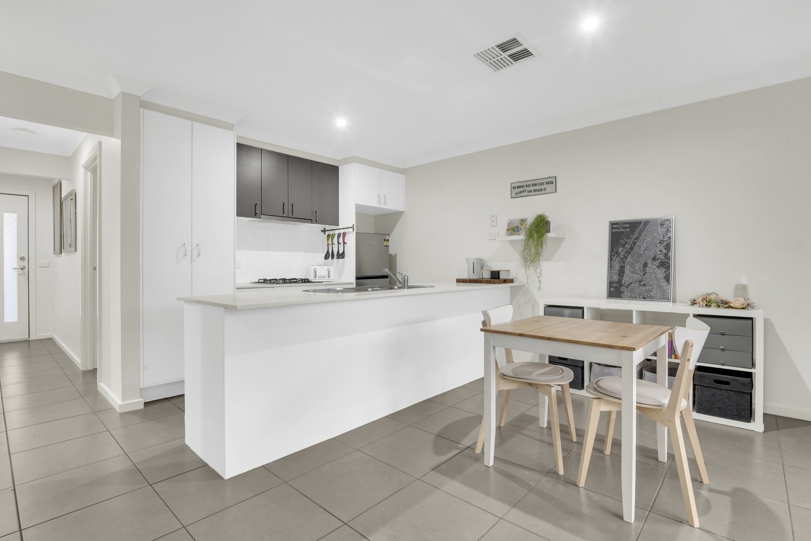 2/5 Latrobe Court, Craigieburn, VIC 3064, Craigieburn - Thumbnail 3