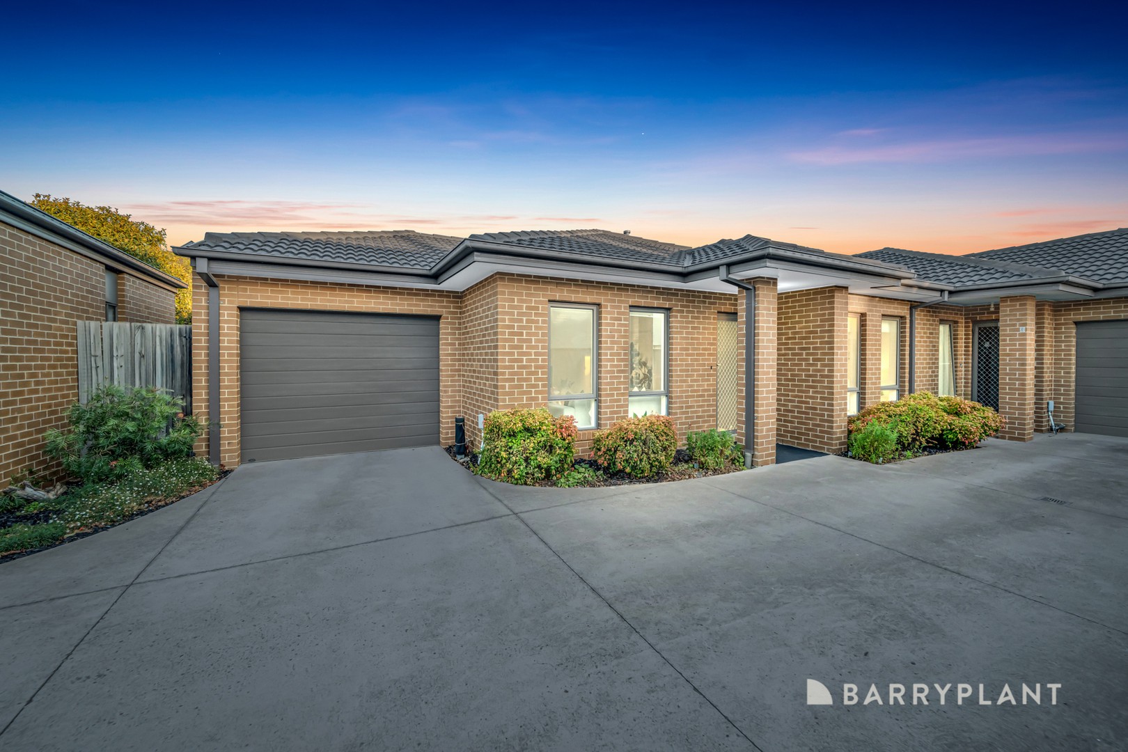 2/5 Mccubbin Court, Point Cook, VIC 3030 - Thumbnail 2 - 19/02/2026