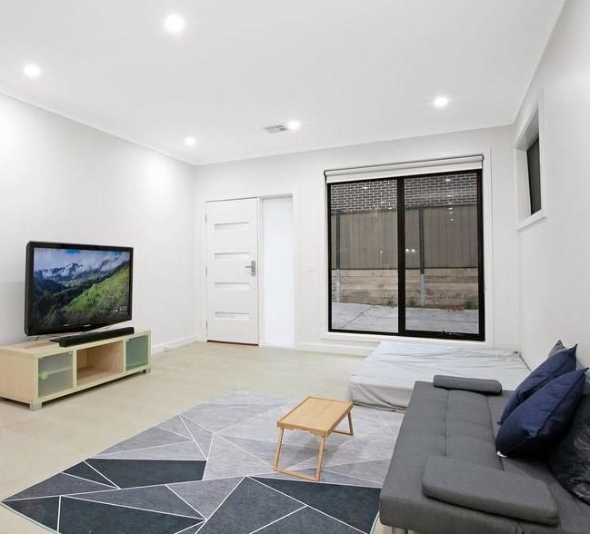 2/5 Miranda Road, Reservoir, VIC 3073, Reservoir - Thumbnail 3