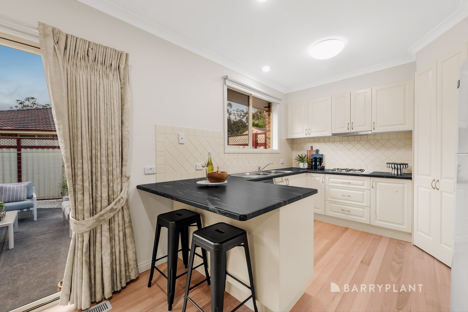 2/5 Neal Street, Bayswater, VIC 3153, Bayswater - Thumbnail 3