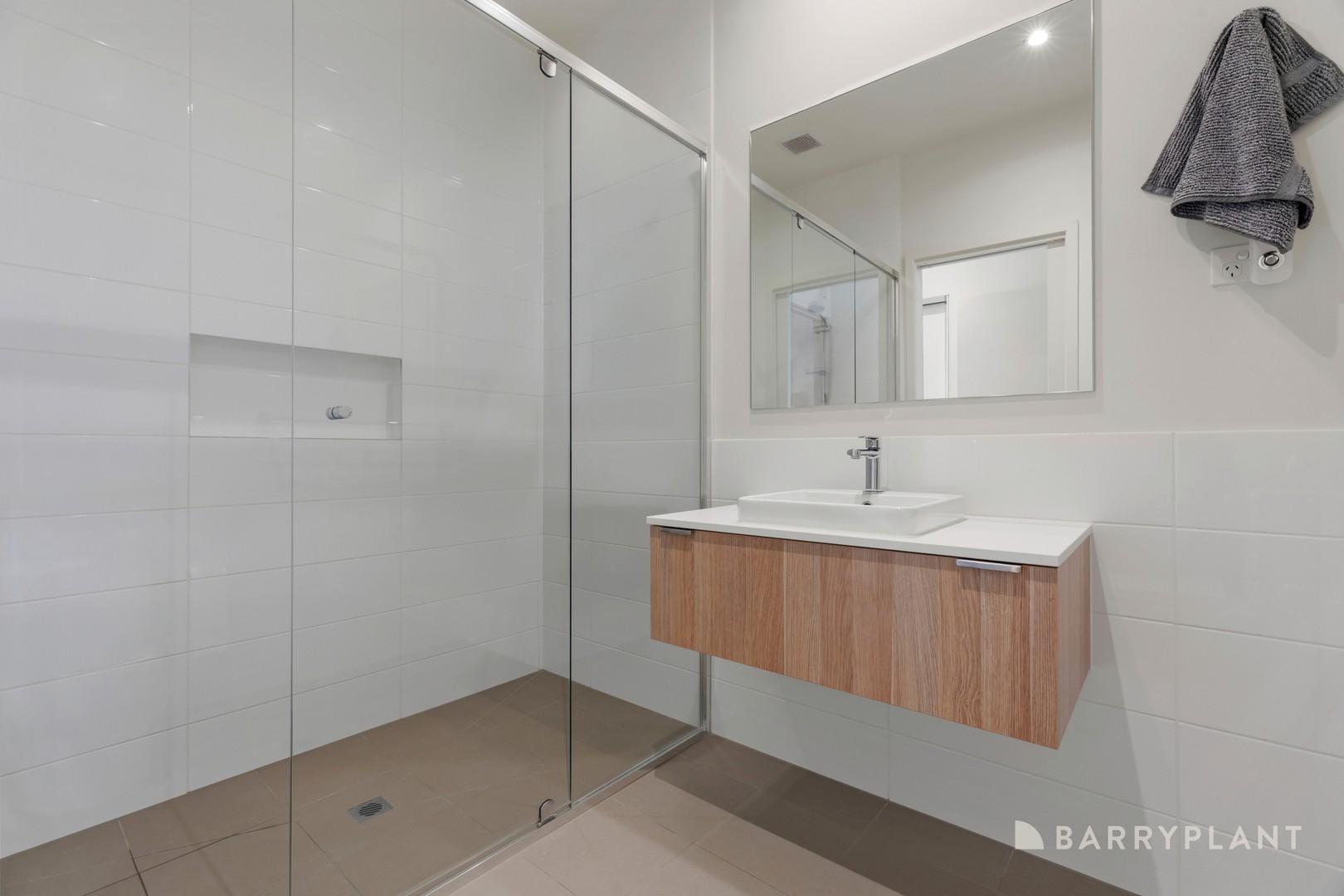 2/5 Pallisades Boulevard, Cheltenham, VIC 3192, Cheltenham - Thumbnail 8