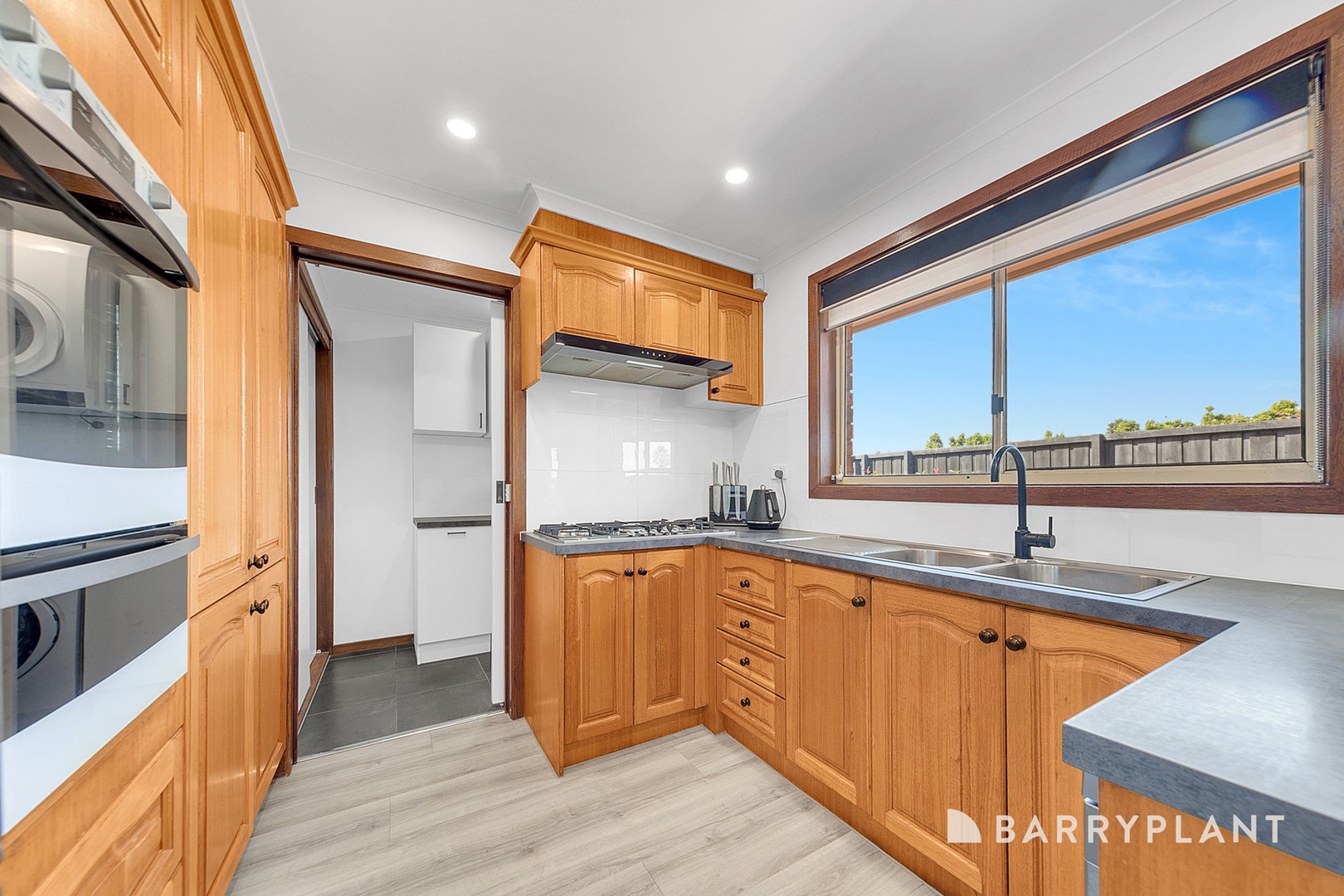 2/5 Romeo Court, Mill Park, VIC 3082, Mill Park - Thumbnail 3