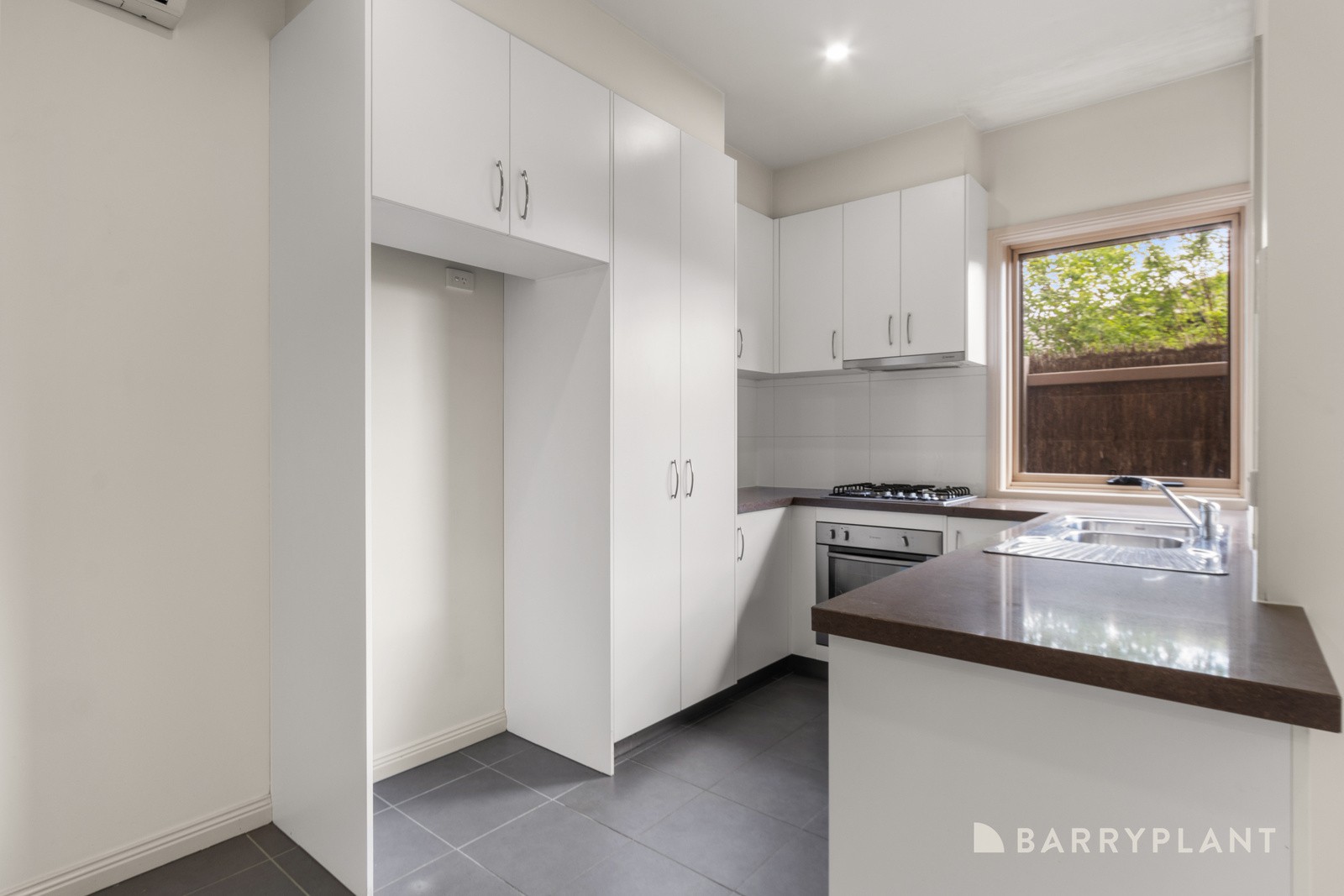 2/5 View Road, Bayswater, VIC 3153, Bayswater - Thumbnail 3