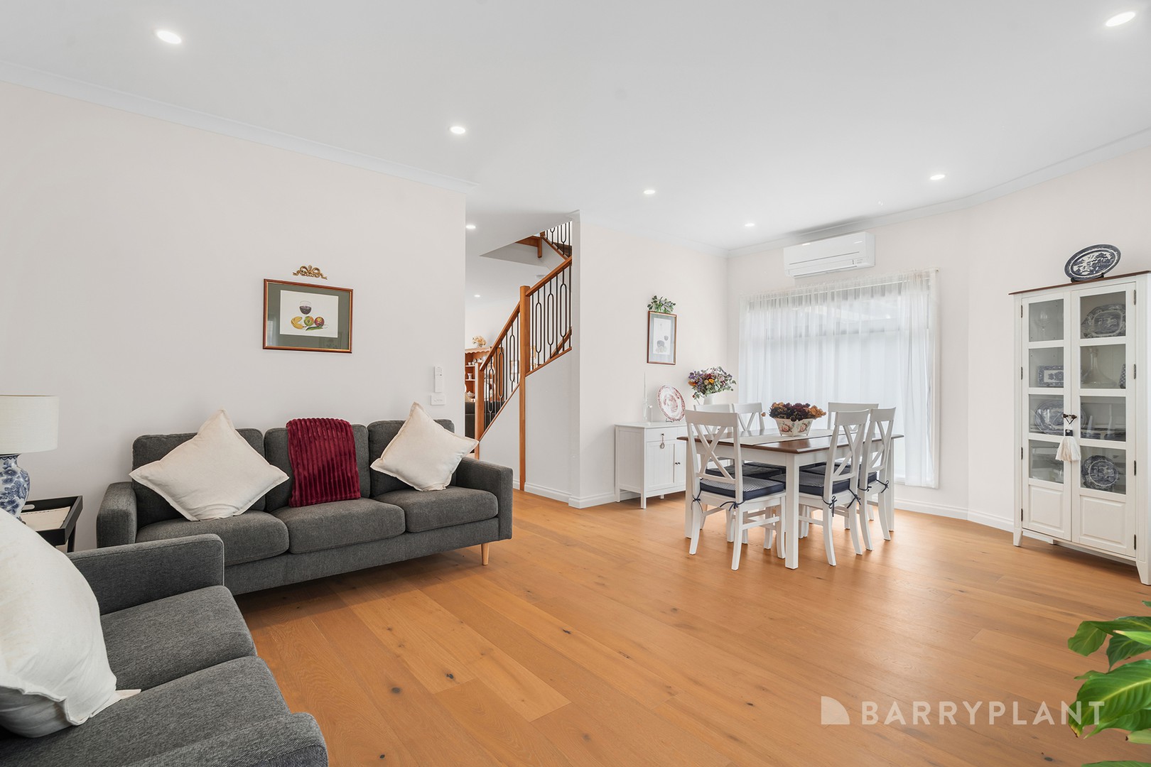 2/5 Vivienne Avenue, Boronia, VIC 3155 - Thumbnail 2 - 05/03/2026