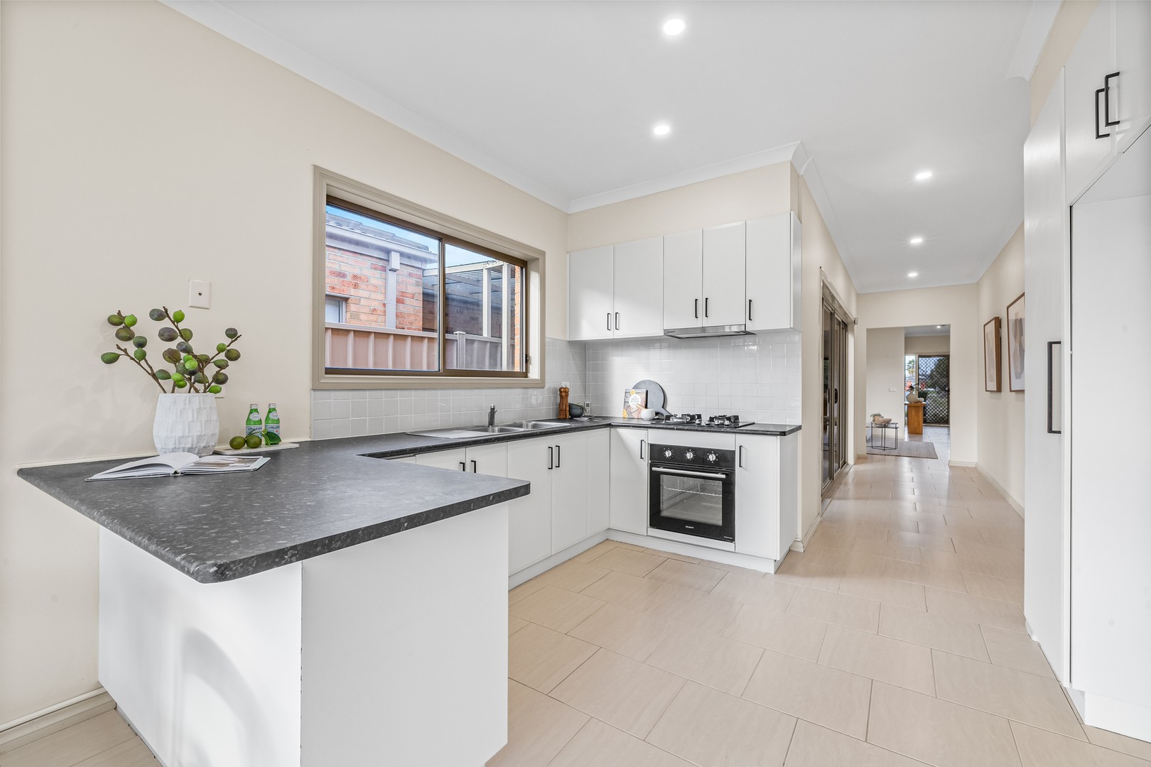 2/50 Allenby Road, Hillside, VIC 3037, Hillside - Thumbnail 4