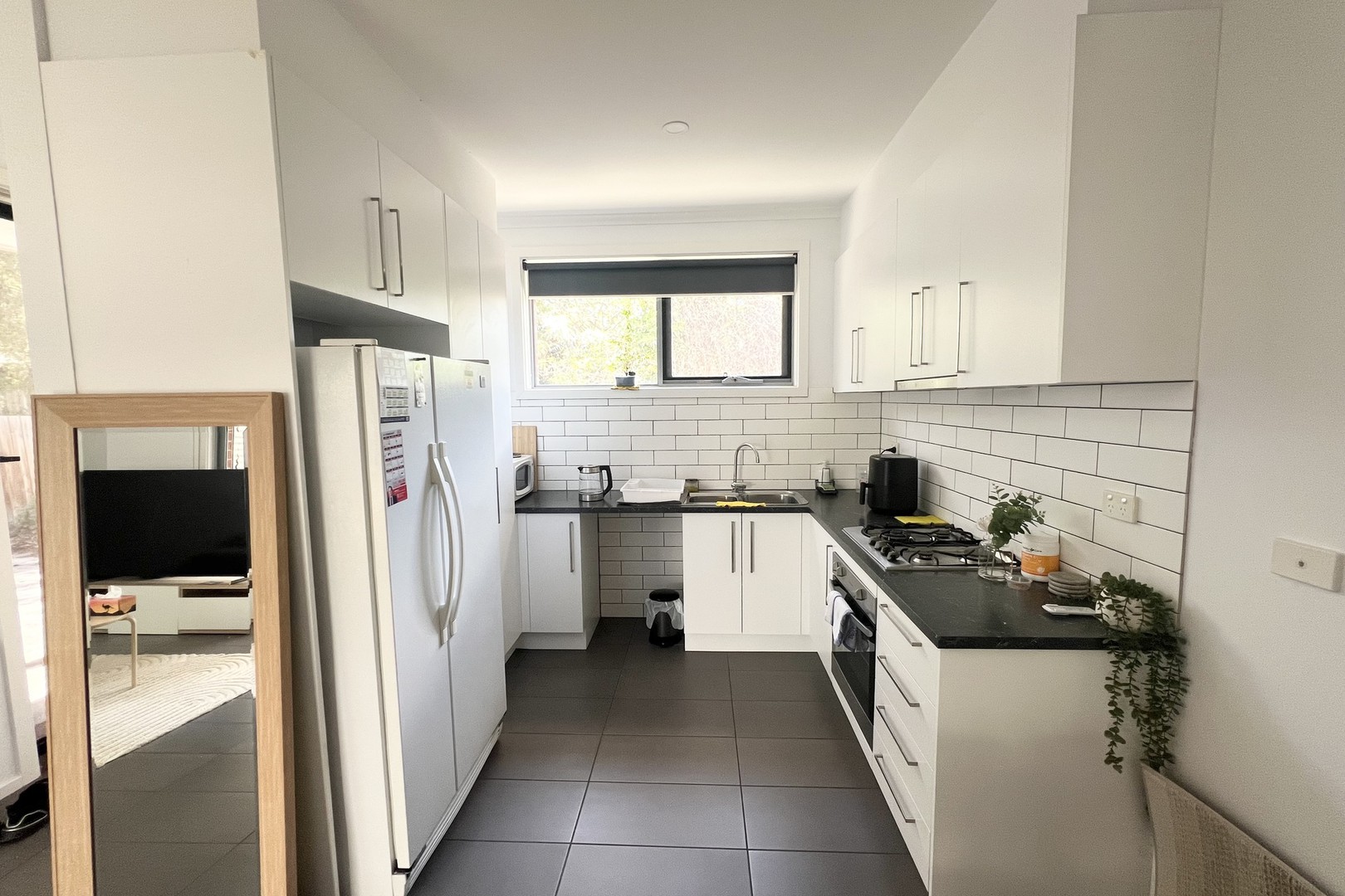2/50 Douglas Avenue, St Albans, VIC 3021, St Albans - Thumbnail 2