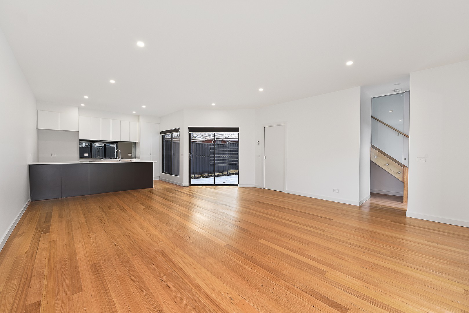 2/50 Haldane Road, Niddrie, VIC 3042, Niddrie - Thumbnail 2