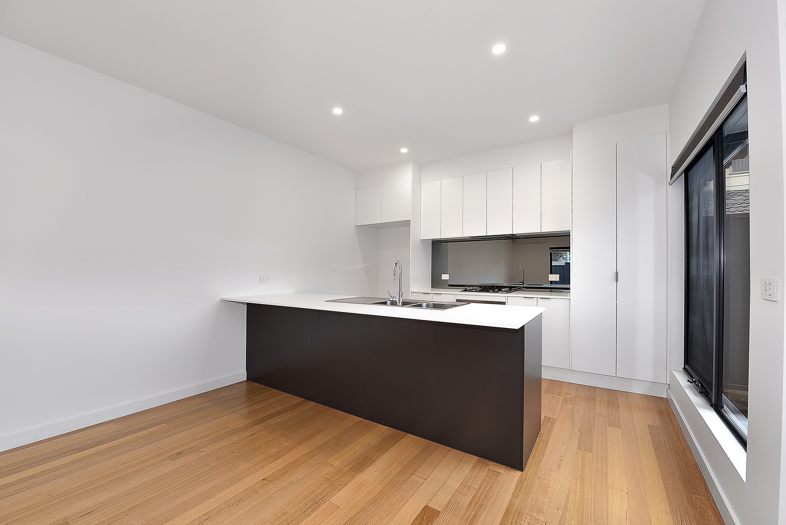 2/50 Haldane Road, Niddrie, VIC 3042 - Thumbnail 1 - 06/03/2025