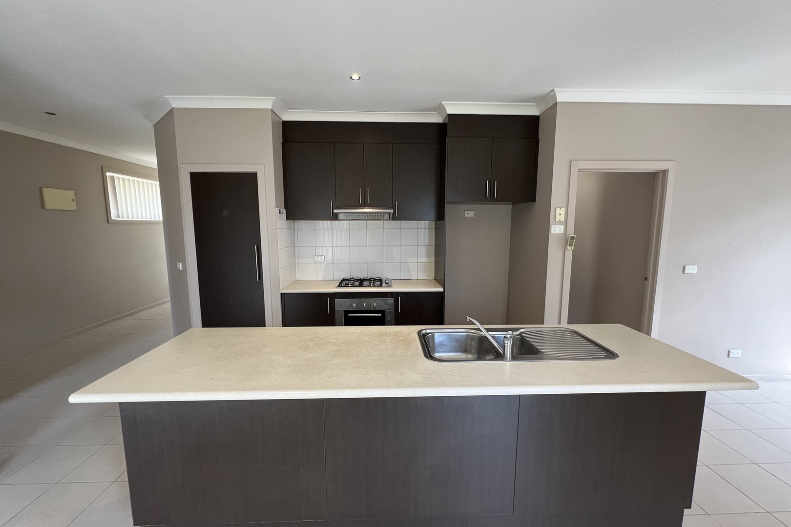 2/50 Jamieson Street, St Albans, VIC 3021 - Thumbnail 2 - 07/10/2025