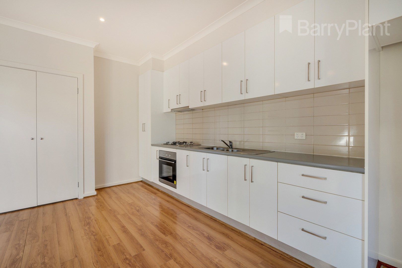 2/51 Lane Crescent, Reservoir, VIC 3073 - Thumbnail 2 - 04/08/2026