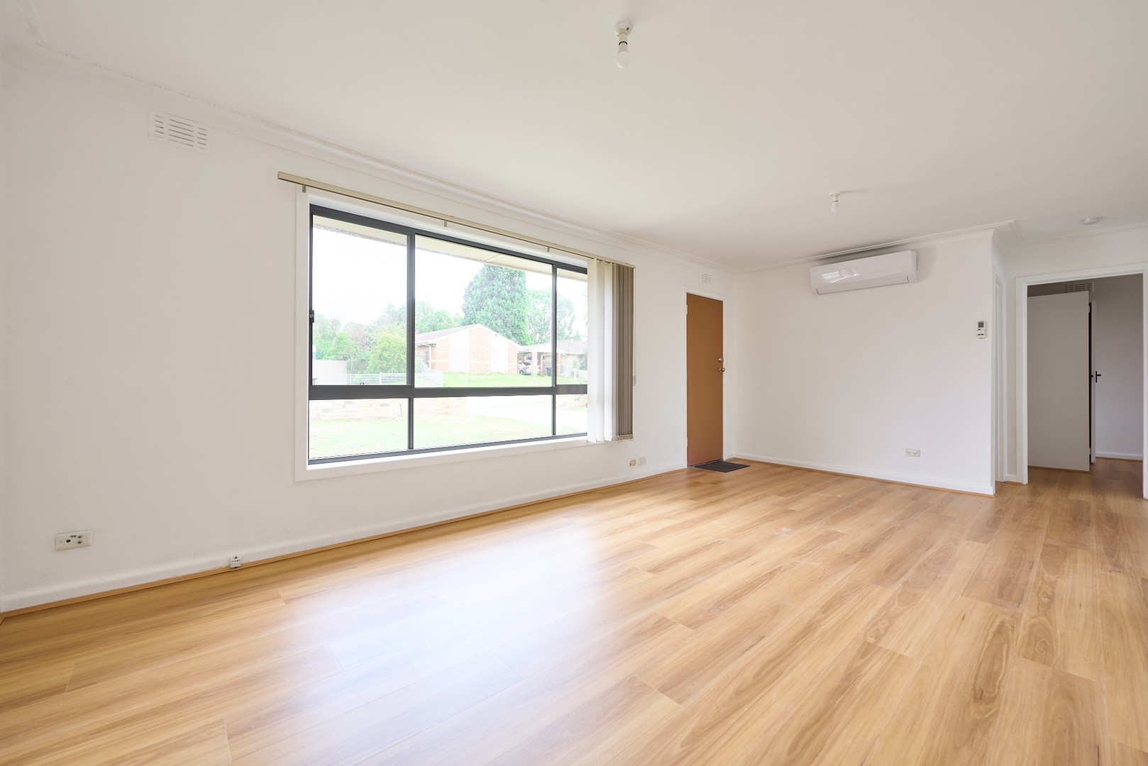2/51 Oakwood Avenue, Dandenong North, VIC 3175 - Thumbnail 2 - 02/05/2024