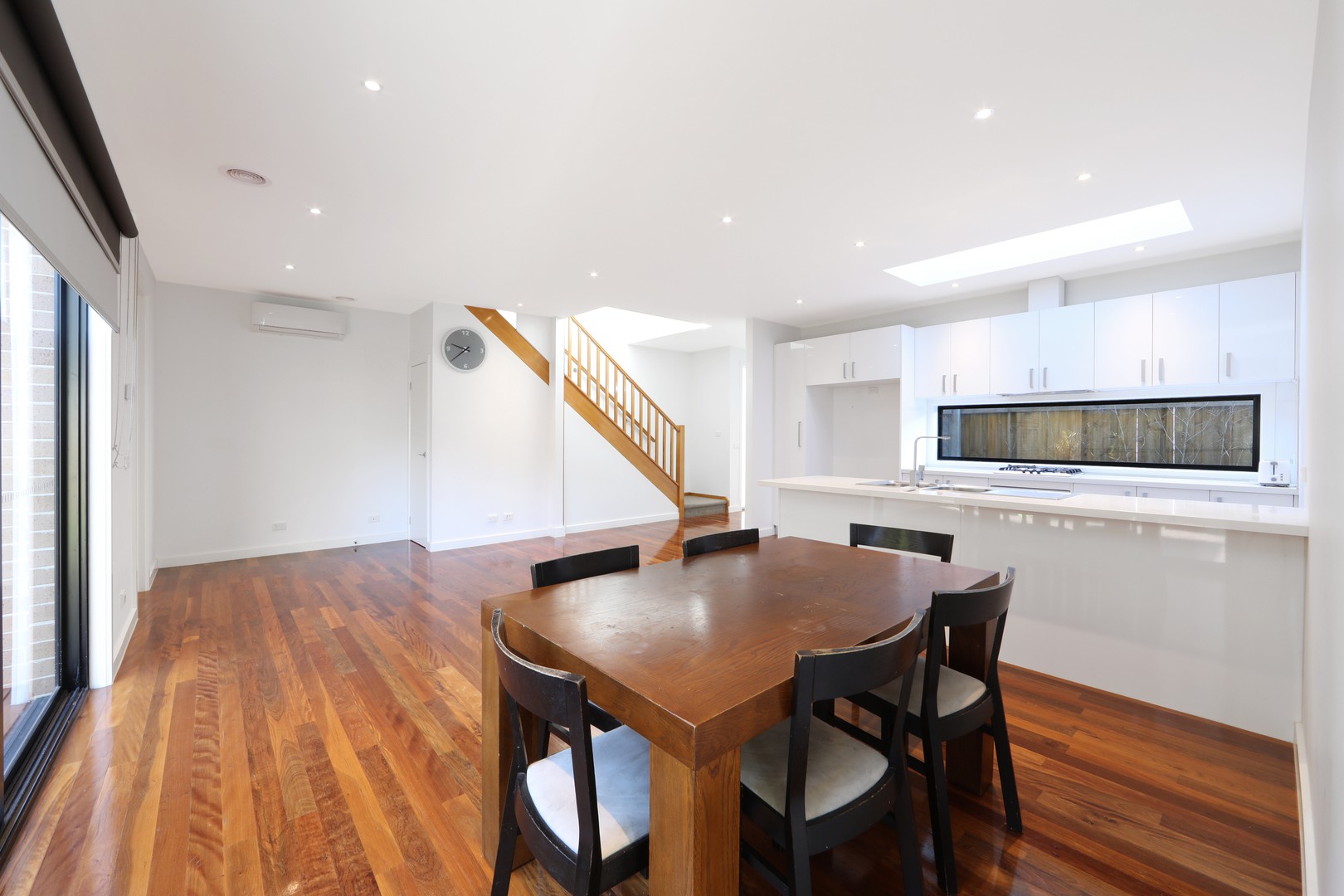2/52 Avalon  Road, Rowville, VIC 3178 - Thumbnail 2 - 08/12/2021