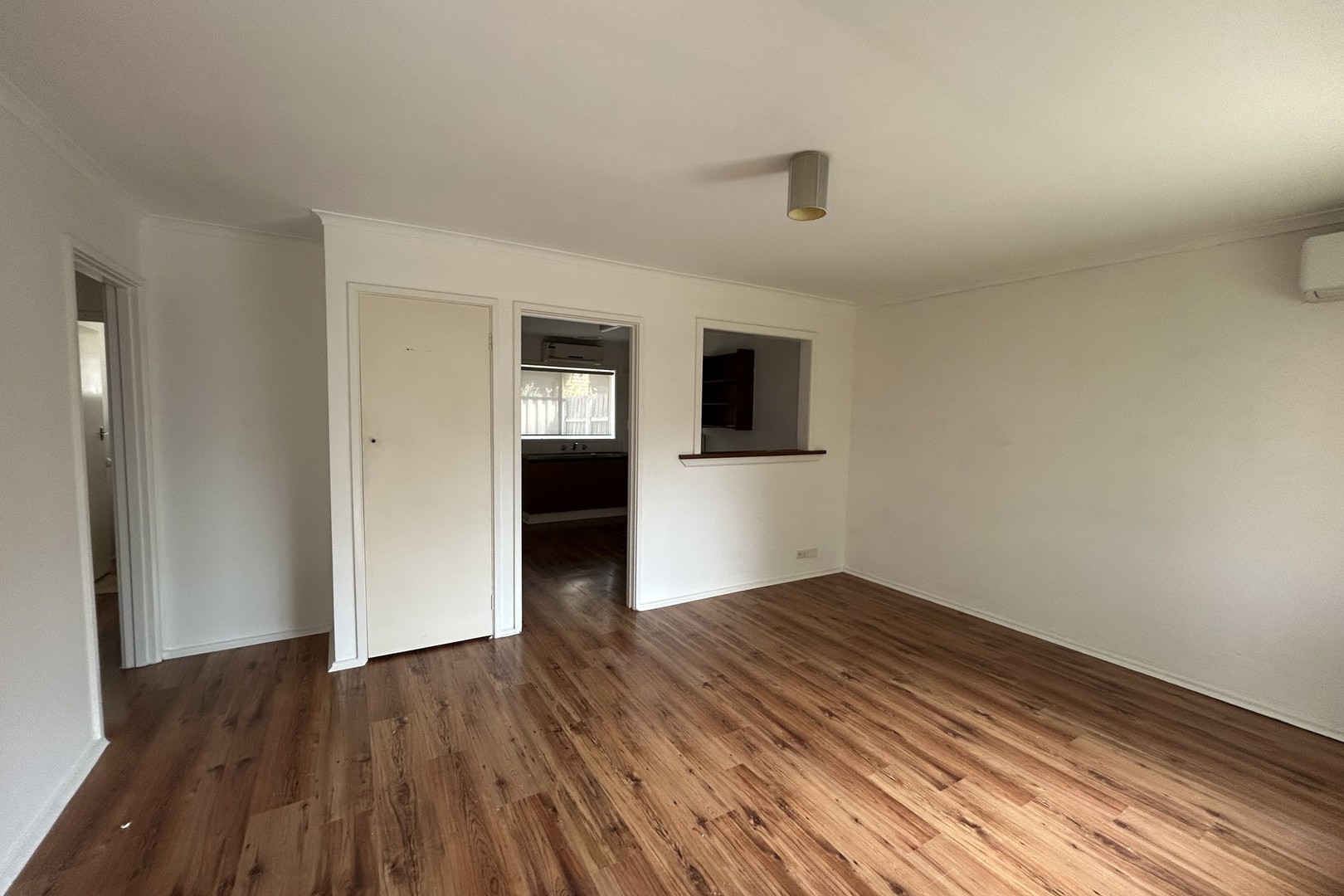 2/52 Baggott Drive, Hoppers Crossing, VIC 3029 - Thumbnail 2 - 08/10/2025