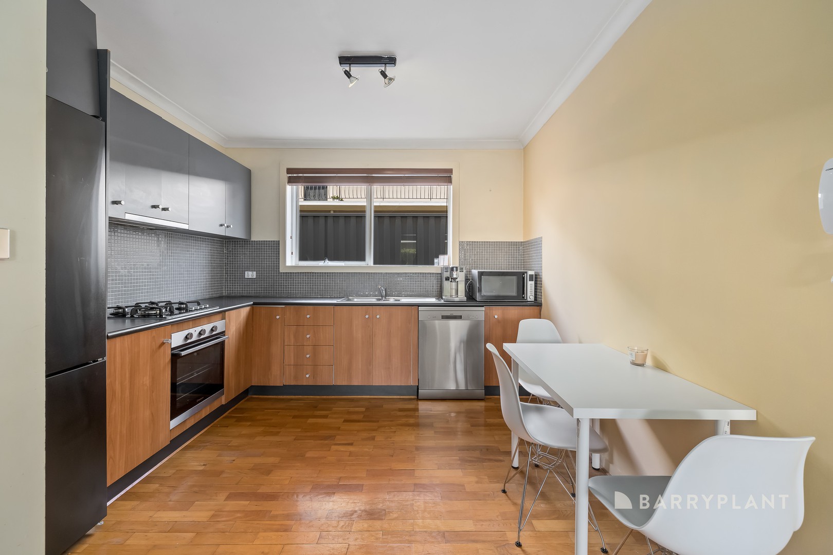 2/52 Martin Street, Thornbury, VIC 3071, Thornbury - Thumbnail 3