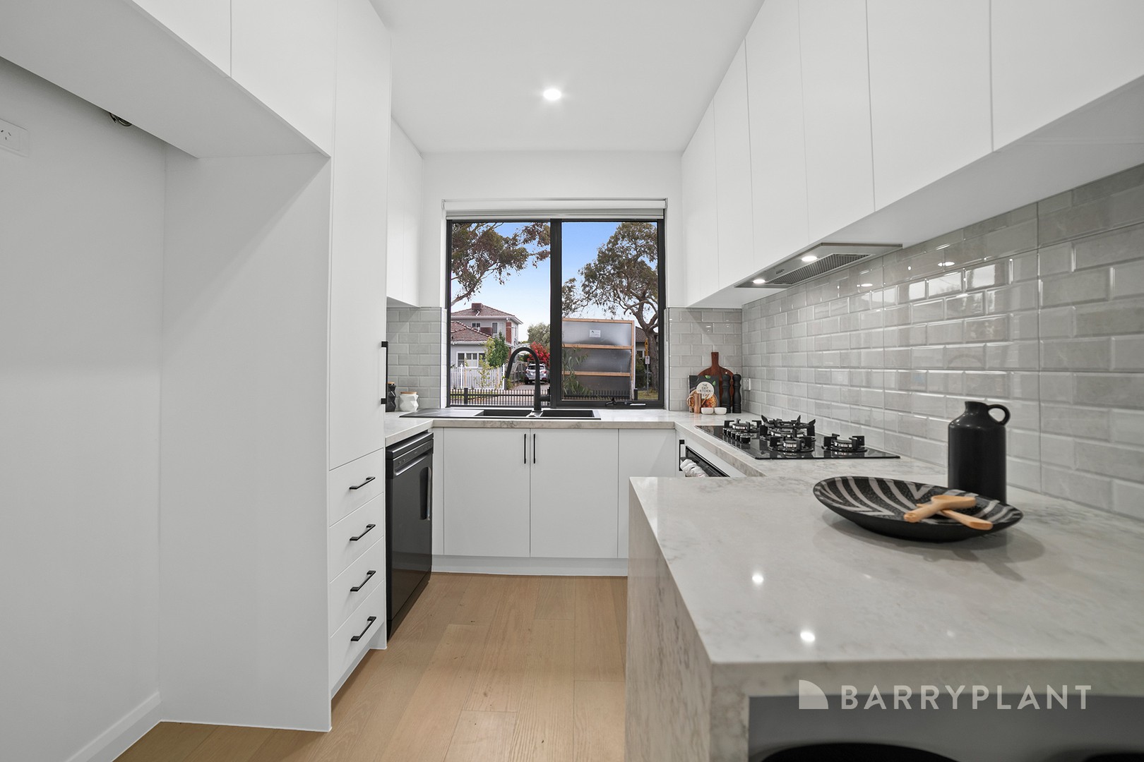 2/54 Cornwall Road, Pascoe Vale, VIC 3044, Pascoe Vale - Thumbnail 3