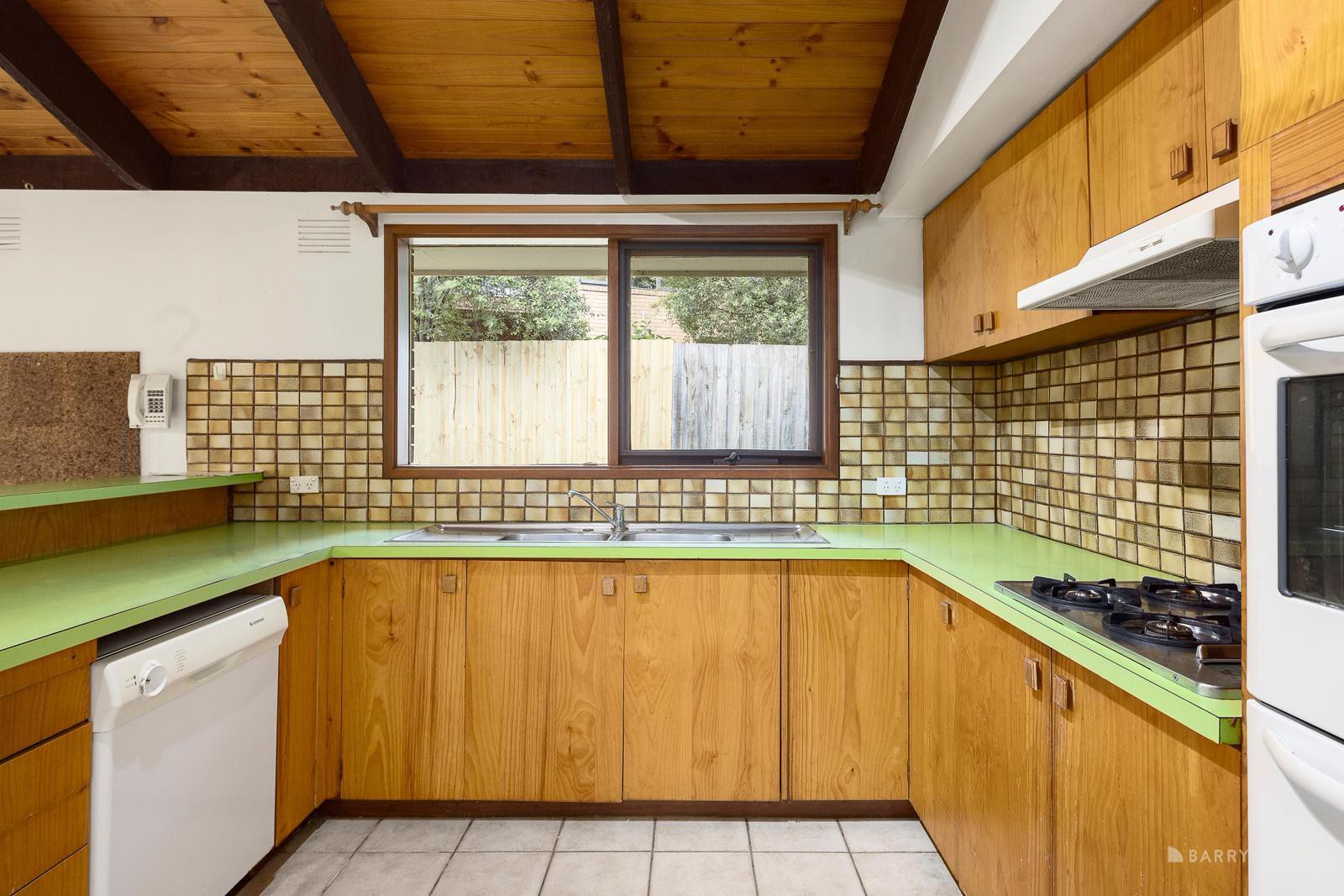 2/54 Metery Road, Eltham, VIC 3095, Eltham - Thumbnail 4
