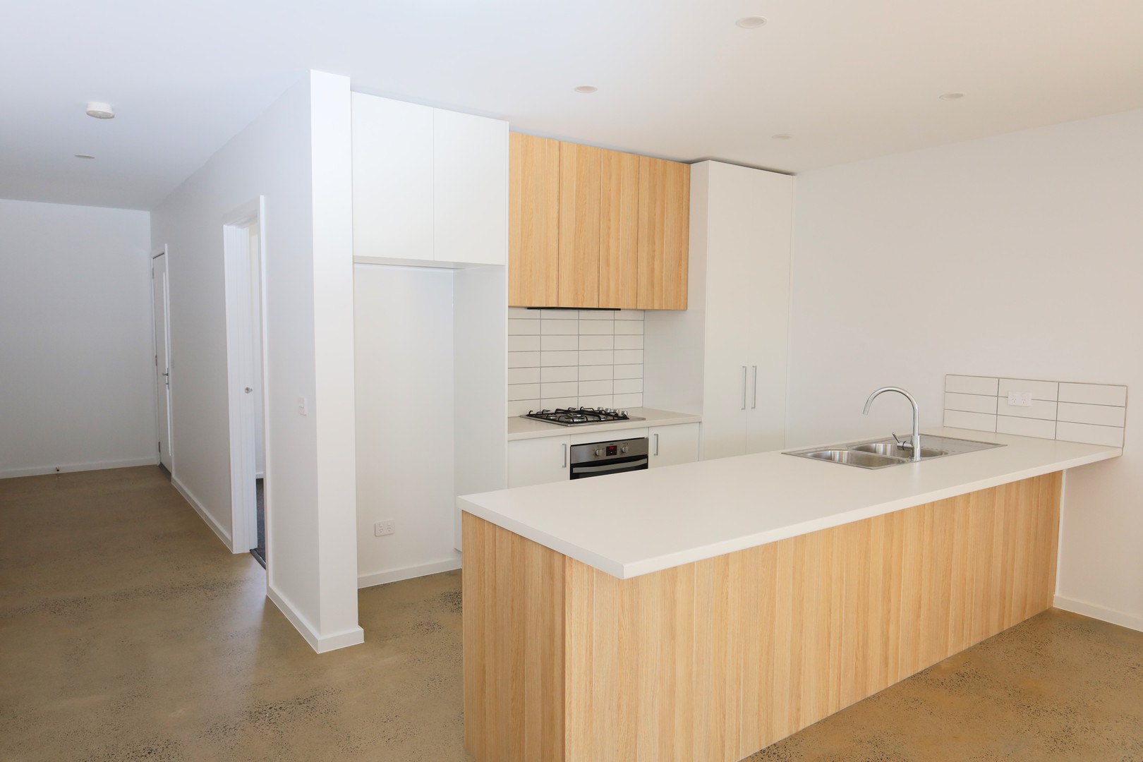 2/54 Pitman  Street, Newcomb, VIC 3219, Newcomb - Thumbnail 2