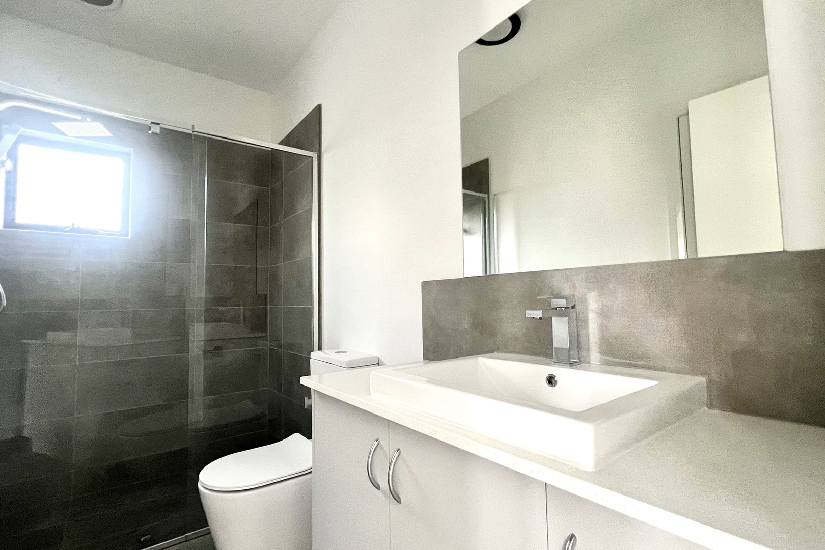 2/54 Walmer Avenue, St Albans, VIC 3021 - Thumbnail 2 - 27/11/2023