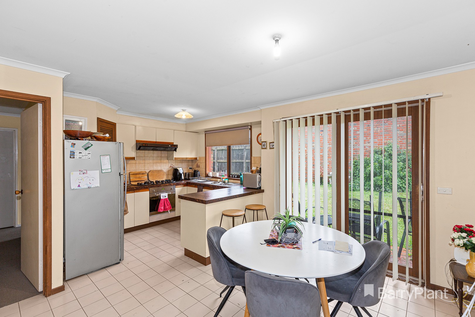 2/55 Collins Crescent, Berwick, VIC 3806, Berwick - Thumbnail 3