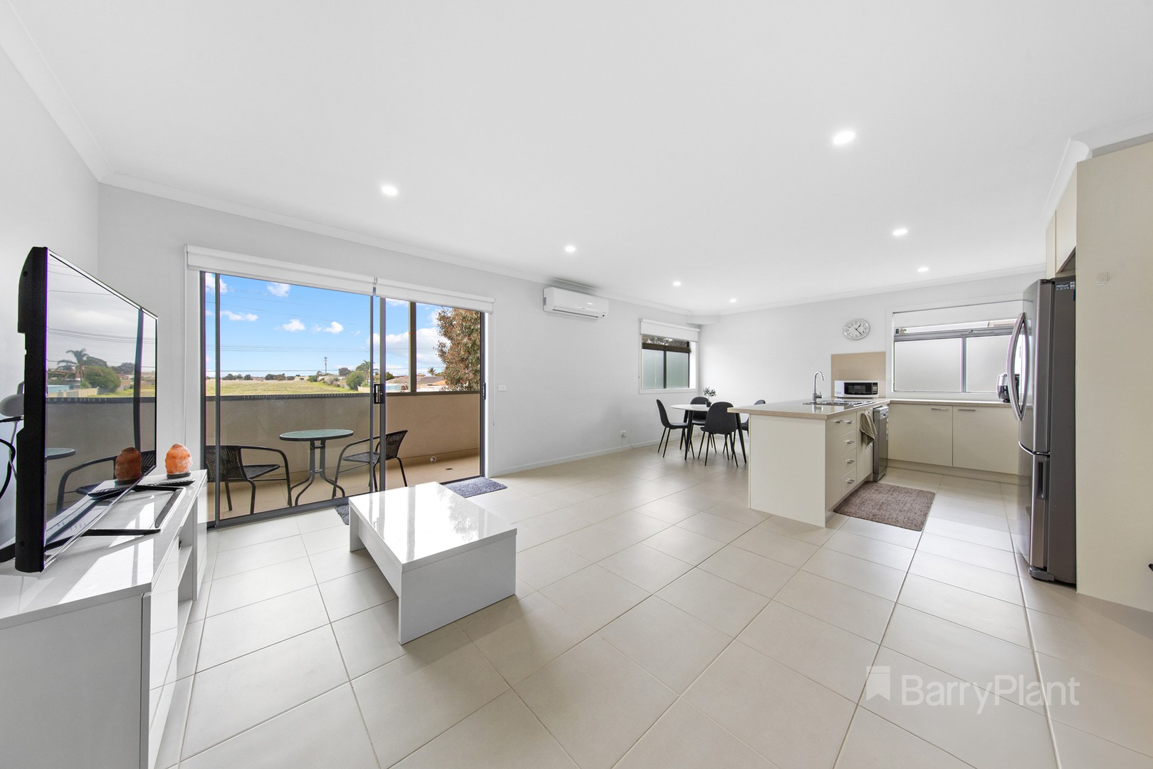 2/55B Oakwood Road, Albanvale, VIC 3021, Albanvale - Thumbnail 2