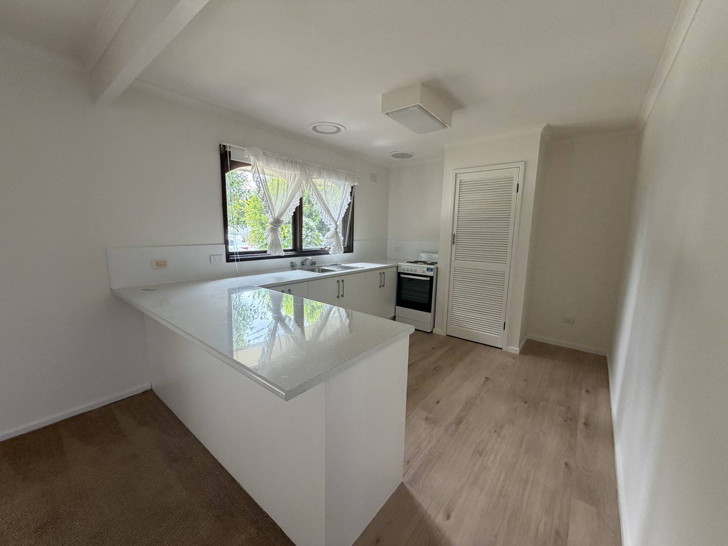 2/56 Ormond Road, East Geelong, VIC 3219 - Thumbnail 1 - 06/11/2025