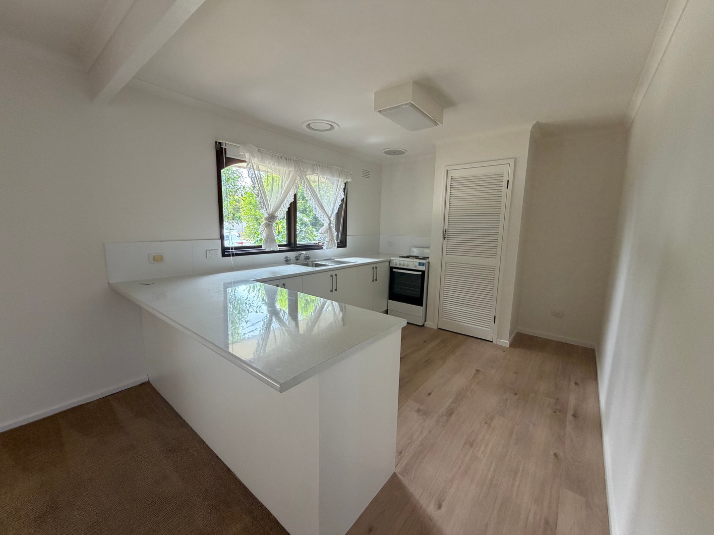 2/56 Ormond Road, East Geelong, VIC 3219, East Geelong - Thumbnail 2
