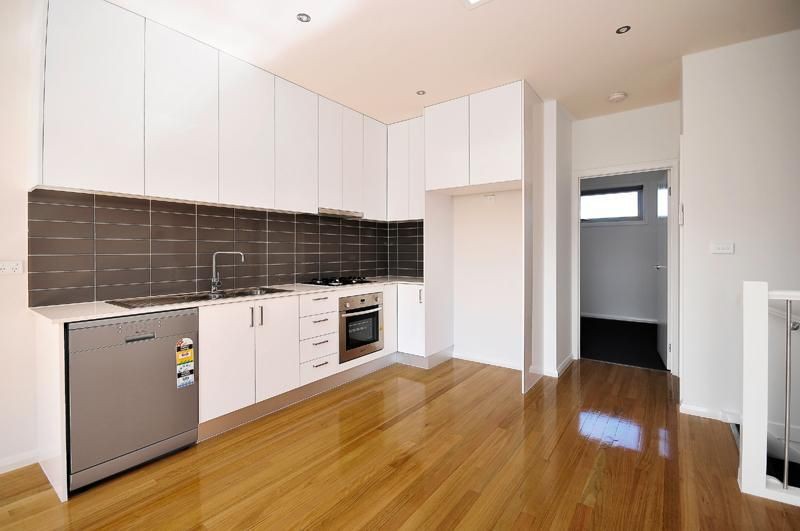 2/57 Parer Road, Airport West, VIC 3042, Airport West - Thumbnail 3