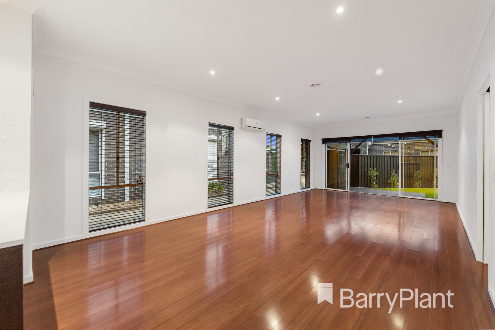 2/57 Perrett Avenue, St Albans, VIC 3021, St Albans - Thumbnail 3