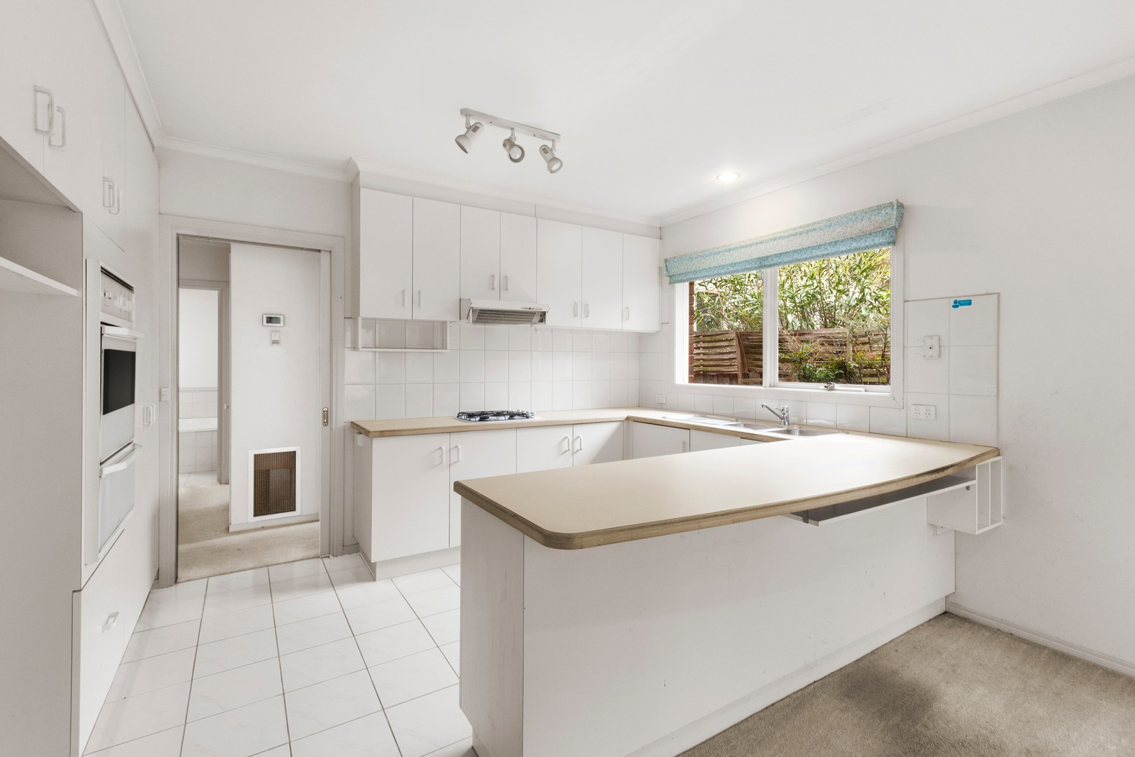2/576 Hampton Street, Hampton, VIC 3188, Hampton - Thumbnail 3