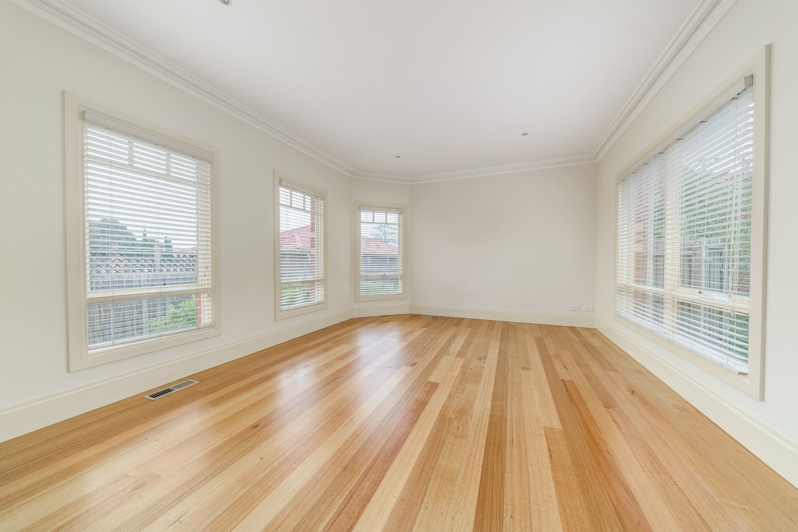 2/58 Manningham Road, Bulleen, VIC 3105, Bulleen - Thumbnail 4