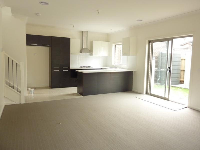 2/58 Nockolds Crescent, Noble Park, VIC 3174, Noble Park - Thumbnail 2