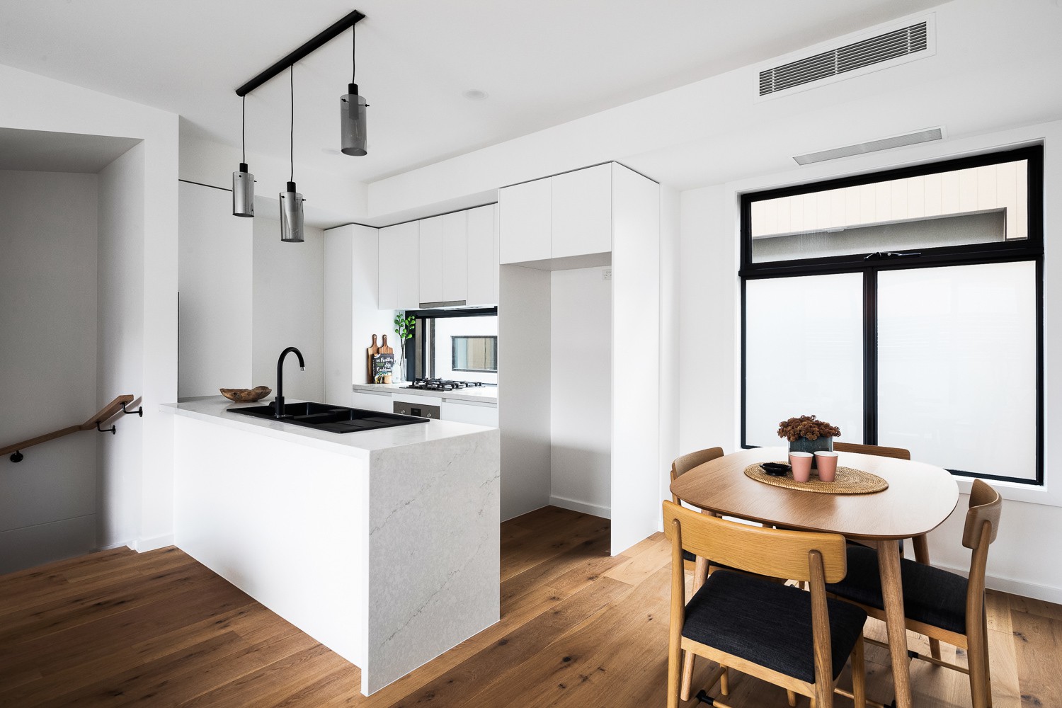 2/588 Plenty Road, Preston, VIC 3072, Preston - Thumbnail 2