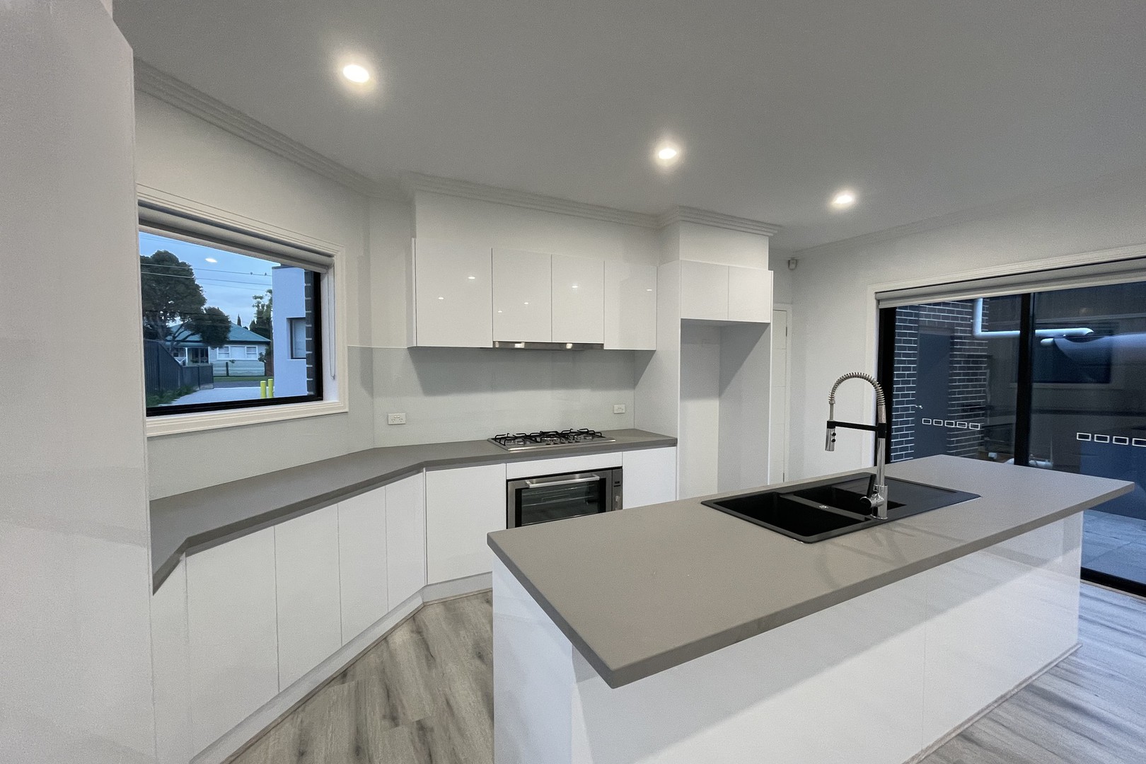 2/59 Barry Street, Reservoir, VIC 3073, Reservoir - Thumbnail 4